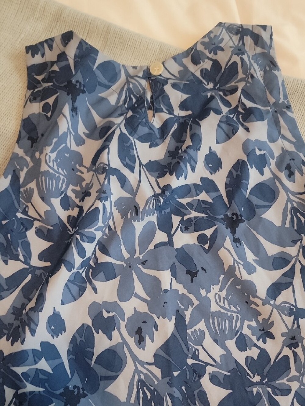 Ripskirt Hawaii Blue Floral Sleeveless Shift Dress - Picture 3 of 7